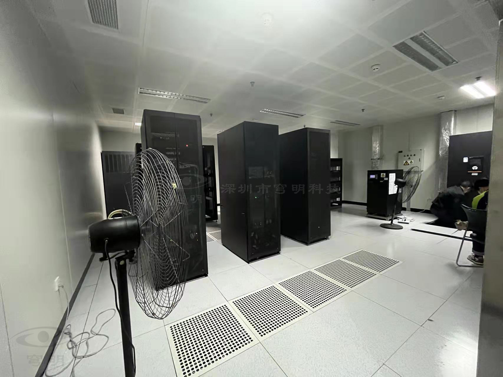 UPS市場迎新數據中心建設(金屬復合板的應用)